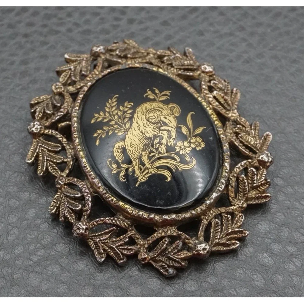 Vintage Aries Zodiac Cameo Ram April May Birthday Convertible Brooch Pendant